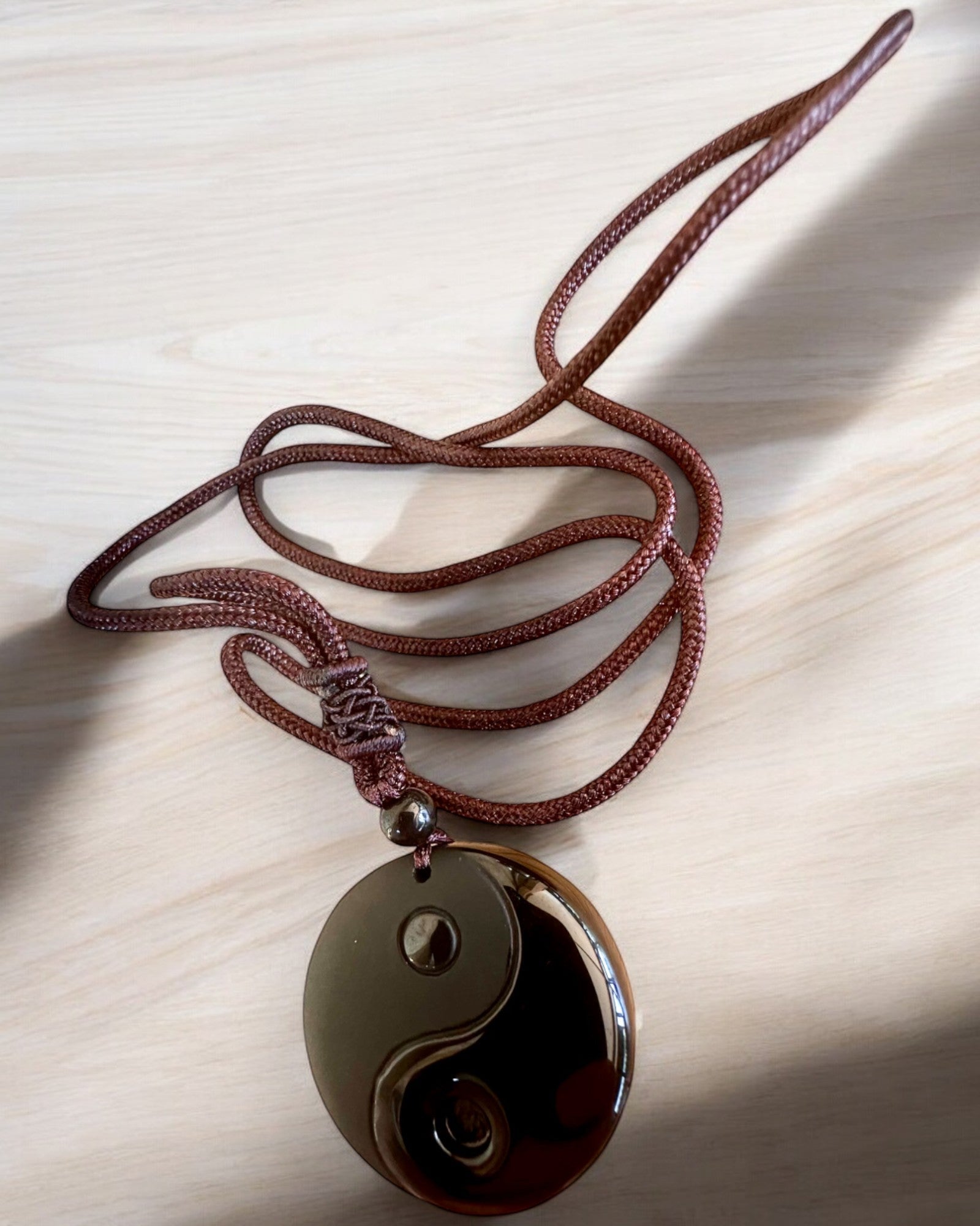 Náhrdelník Boho z Obsidiánu Yin Yang Tai Chi, možnosť personalizácie gravírovaním na darček