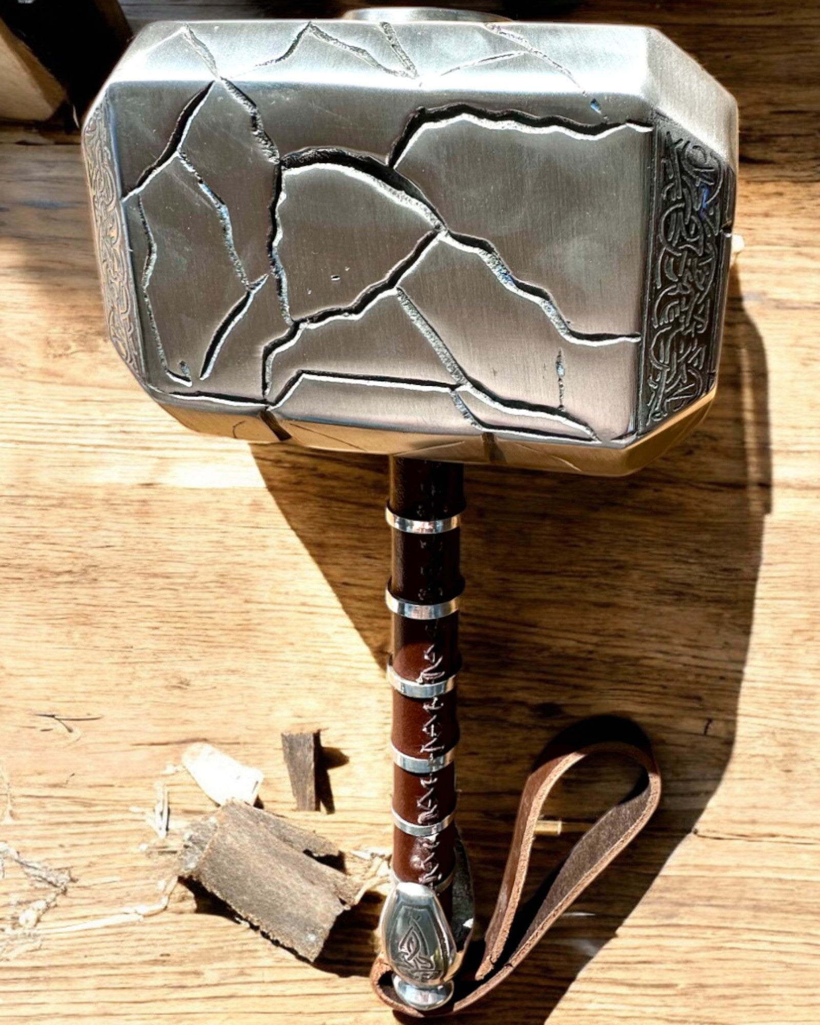 Mjölnir Thora "Chief" - Ručne Vyrobený Kováčsky Klobúk, personalizácia gravírovaním na darček