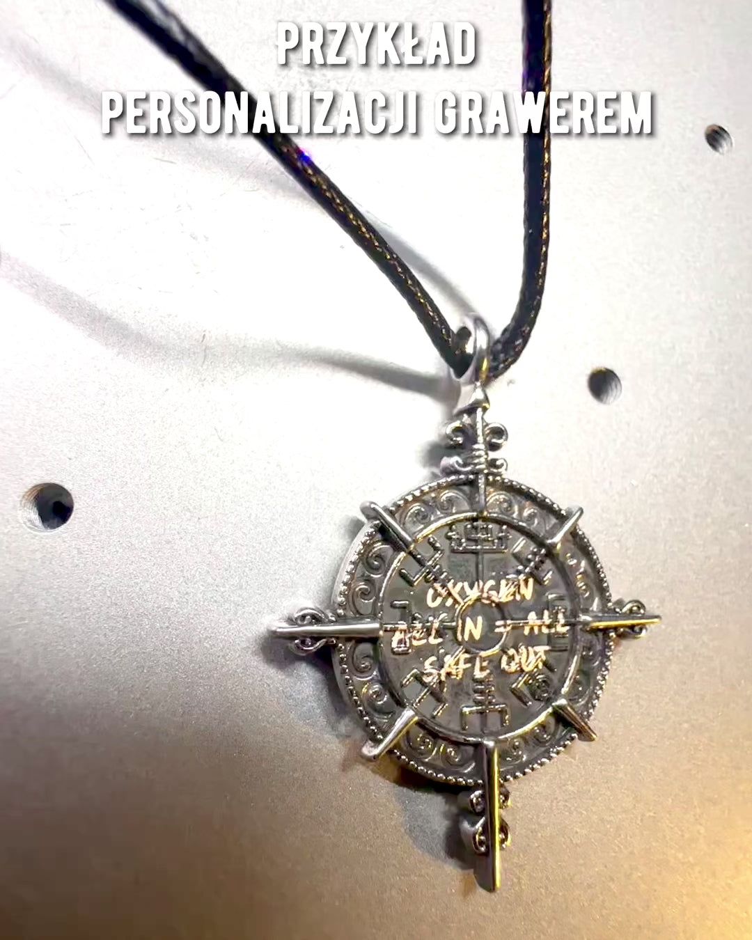 Amulet "Bojovník Severu" - Kompas Vikinga, možnosť personalizácie gravírovaním na darček, 2 varianty na výber