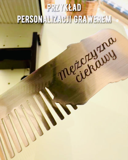 GroomMaster - Elegantný Kovový Hrebeň s Gravírovaním, personalizácia gravírovaním