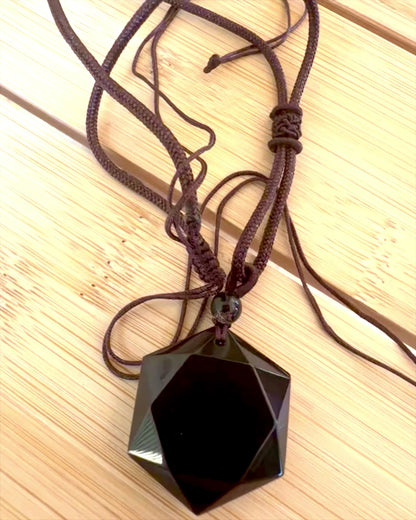 Amulet z čierneho obsidiánu "Hvězda Davidova", možnosť personalizácie gravírovaním na darček