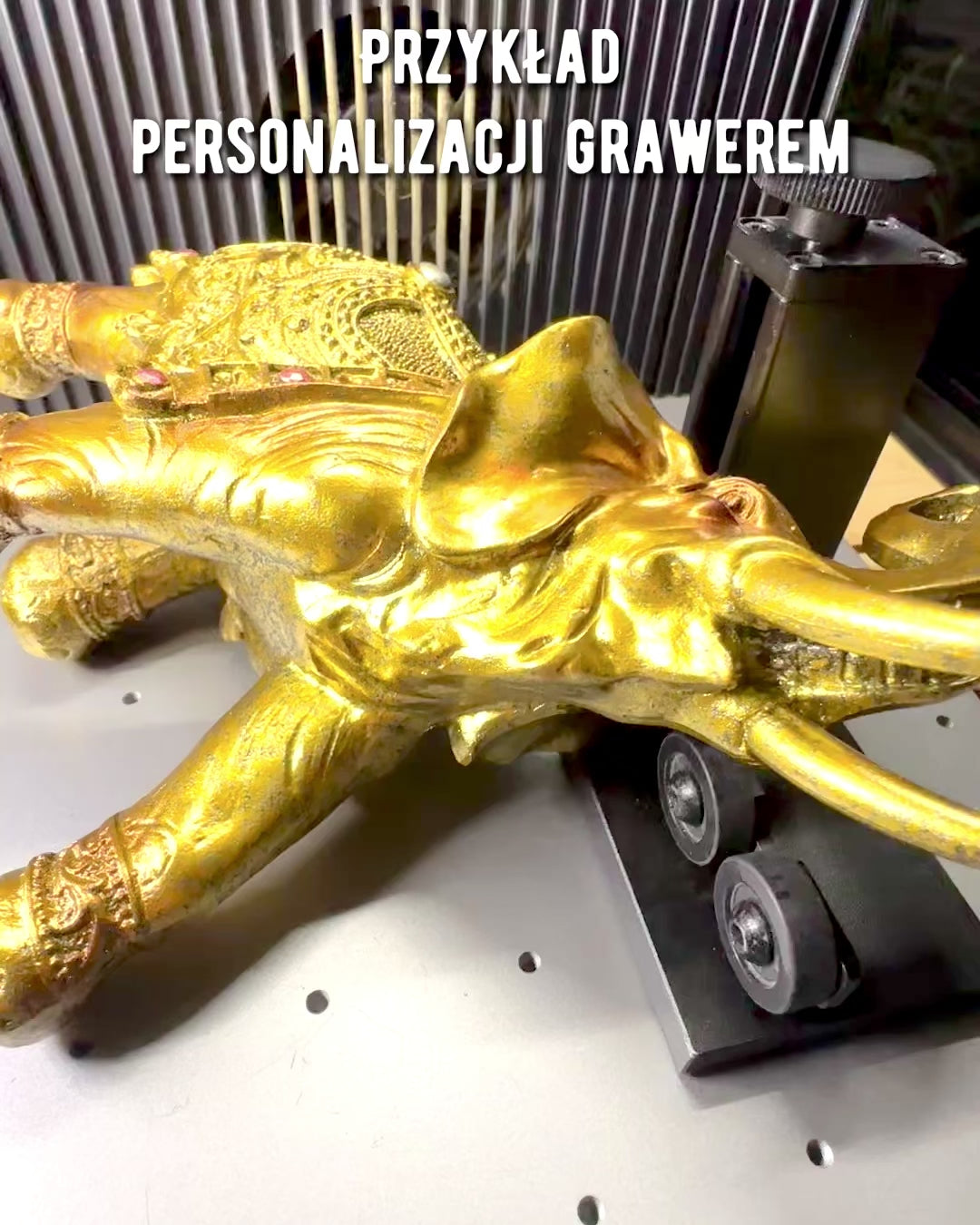 Kráľovský slon s možnosťou gravírovania - Elegancia a luxus, personalizácia na darček