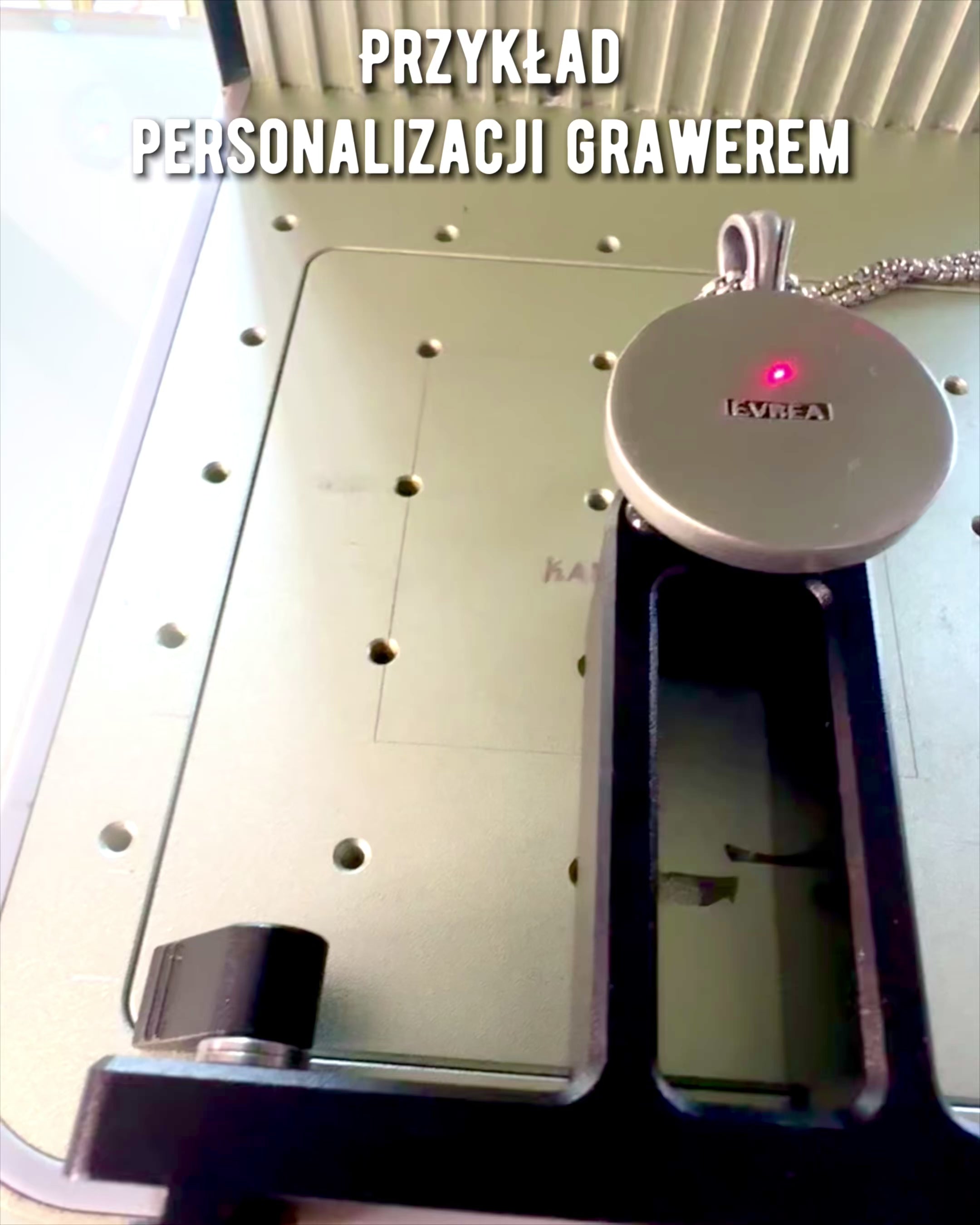 Kompasový náhrdelník „Eurla” - možnosť personalizácie gravírovaním